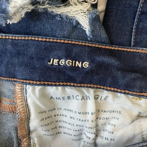 American Eagle • Jeans - Picture 4 of 6